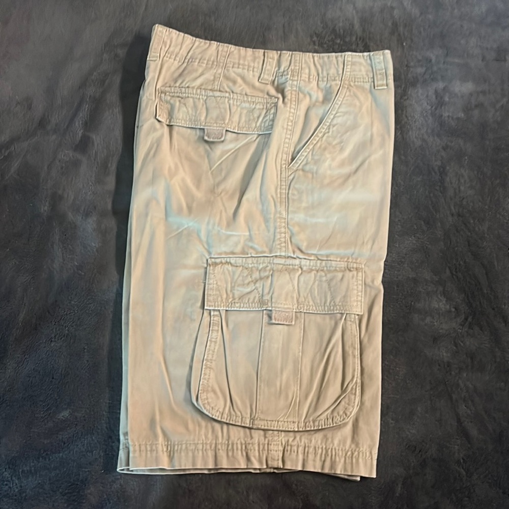 Tan Cargo Shorts | Size: W16 | Lightly Used |